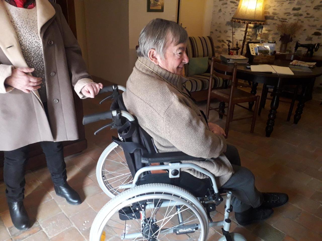 Domaine De La Cour Bed & Breakfast Sainte-Gemme-dʼAndigné Dış mekan fotoğraf